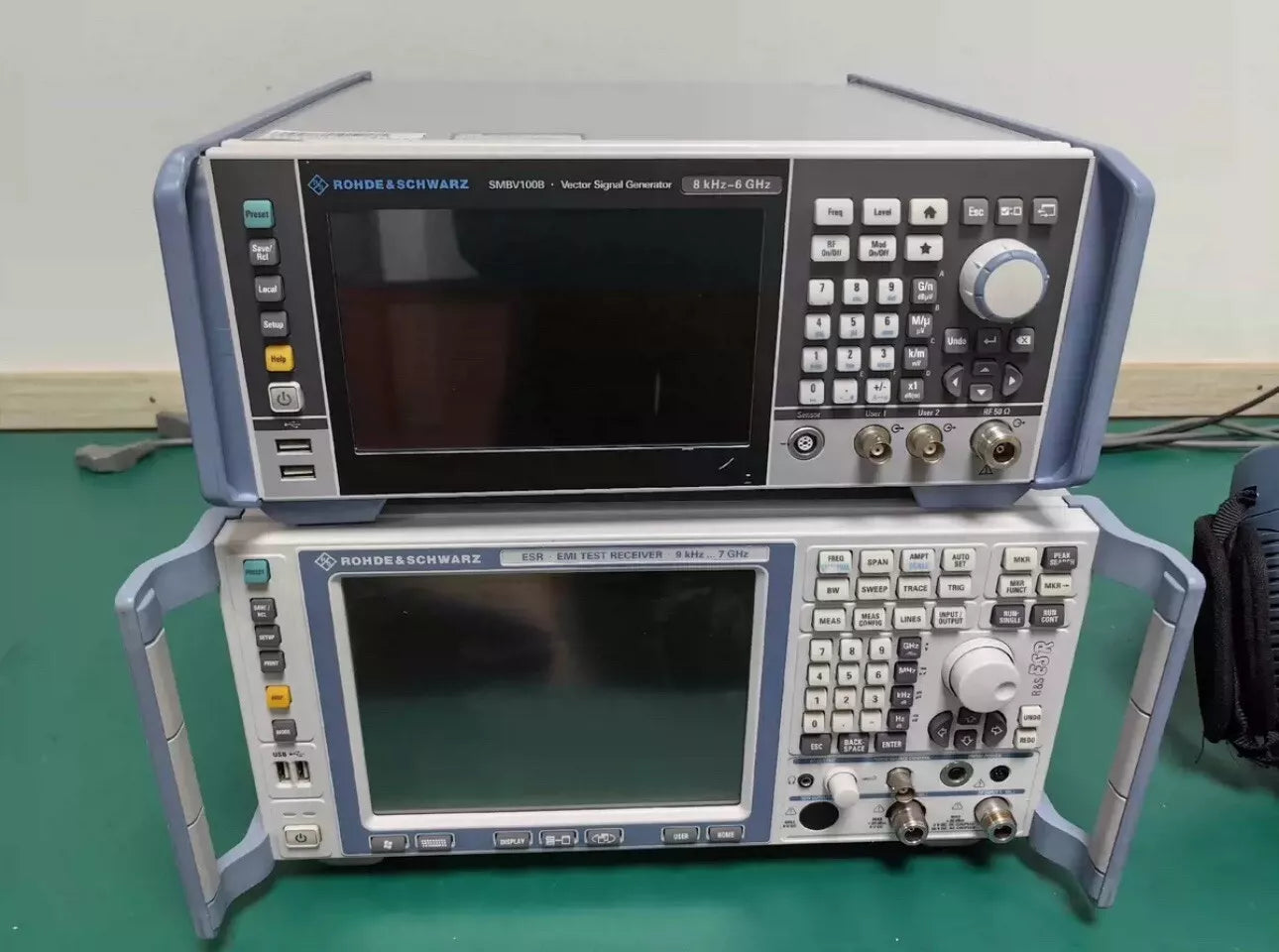 Rohde & Schwarz SMBV100B Vector Signal Generator 8kHz-6GHz