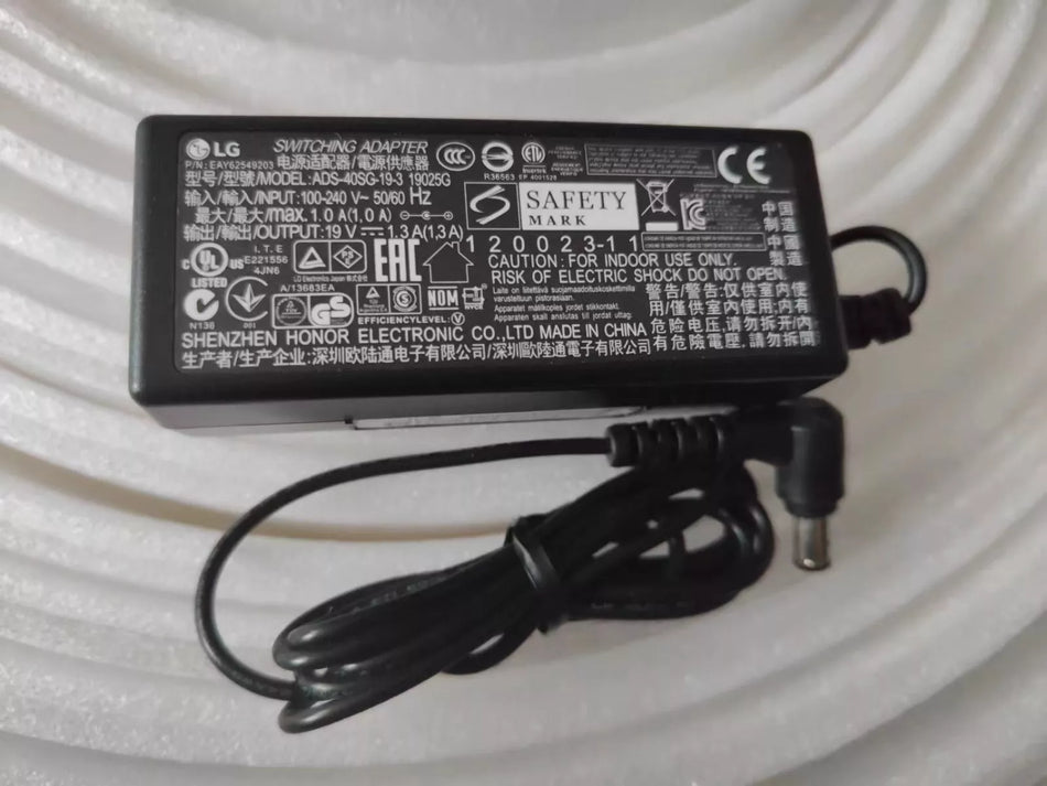 1PCS NEW LG 19V 1.3A Power Adapter ADS-45SN-19-3 19040G