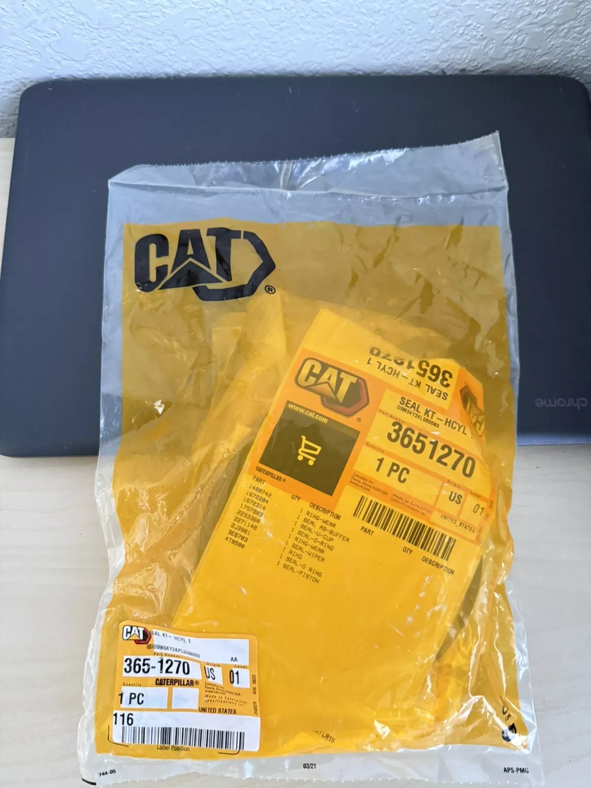 CAT 365-1270 Hydraulic Cylinder Seal Kit - Standard Size (Genuine OEM)