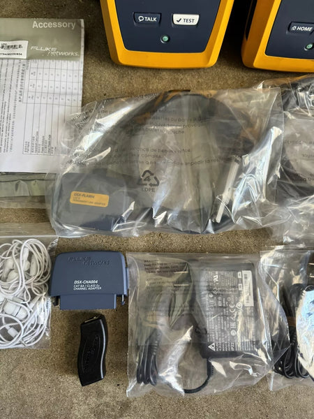 FLUKE Networks DSX-8000 Versiv 2 Cable Certifier Tester Kit