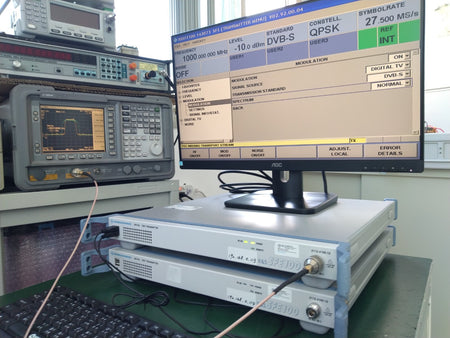 Rohde & Schwarz SFE100 DTV Test Transmitter DVB-S / DVB-S2 2112.4100.12 - XG eqpt