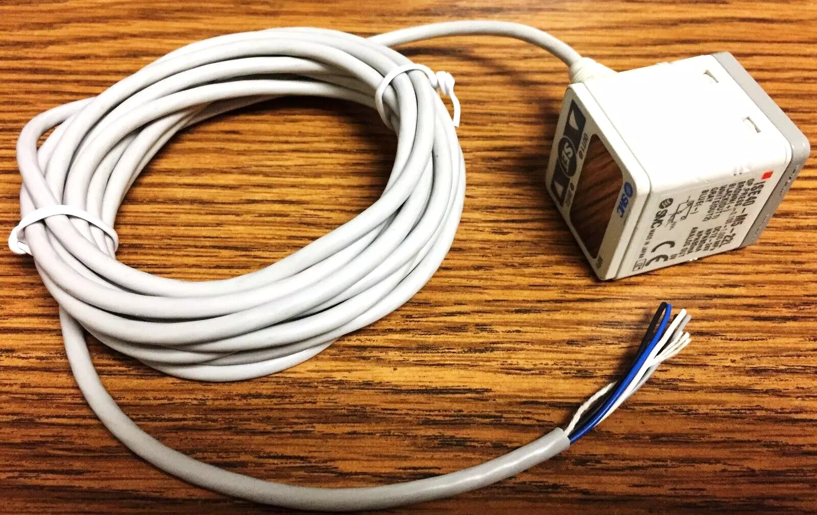 SMC ISE40-M5-22L Digital Pressure Switch