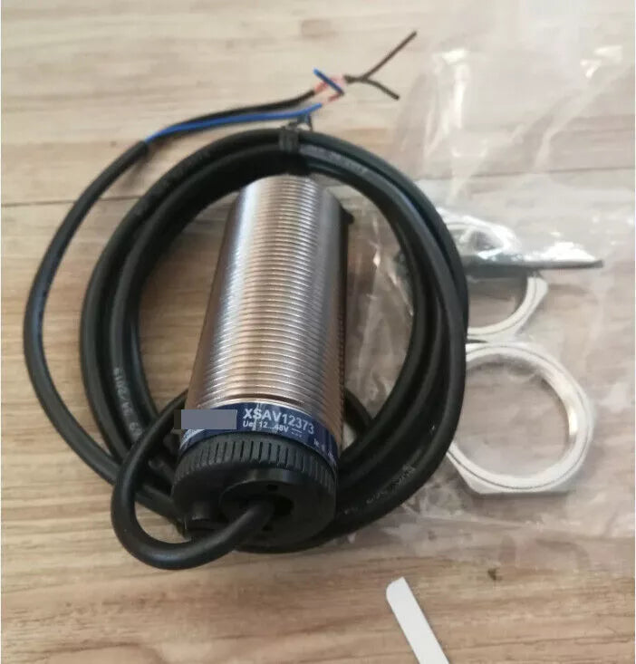 Schneider XSA-V12373 Proximity Switch Speed Sensor