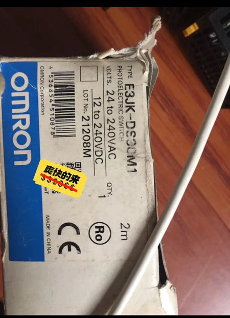 E3JK-DS30M1 Photoelectric Sensor for Industrial Automation