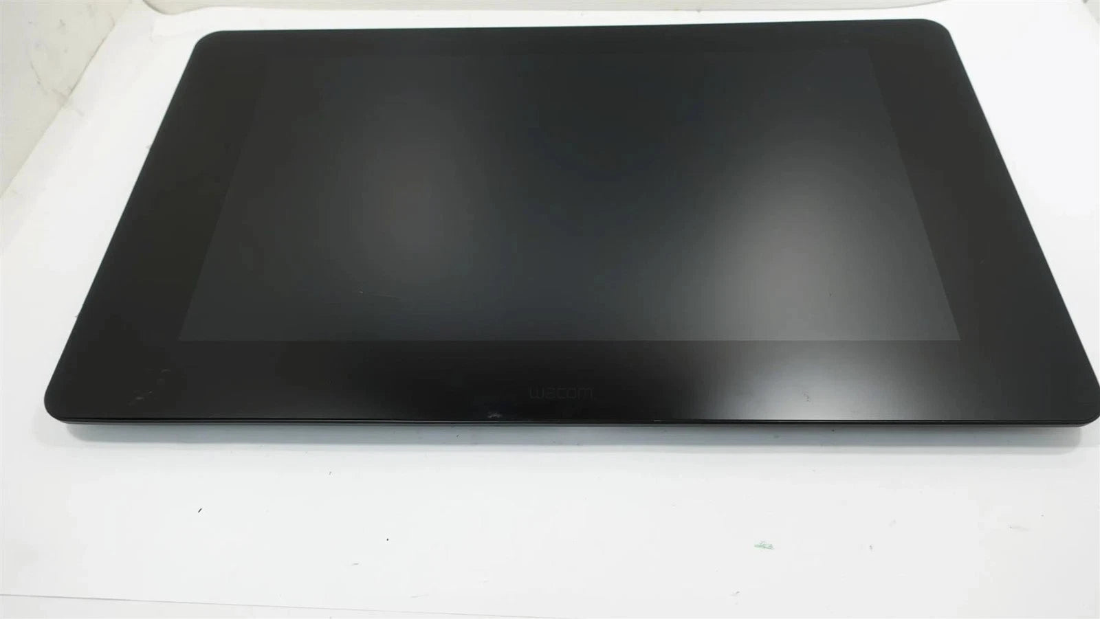Wacom DTK2420 /K 2020 Cintiq Pro 24 Creative Pen Display - No remote