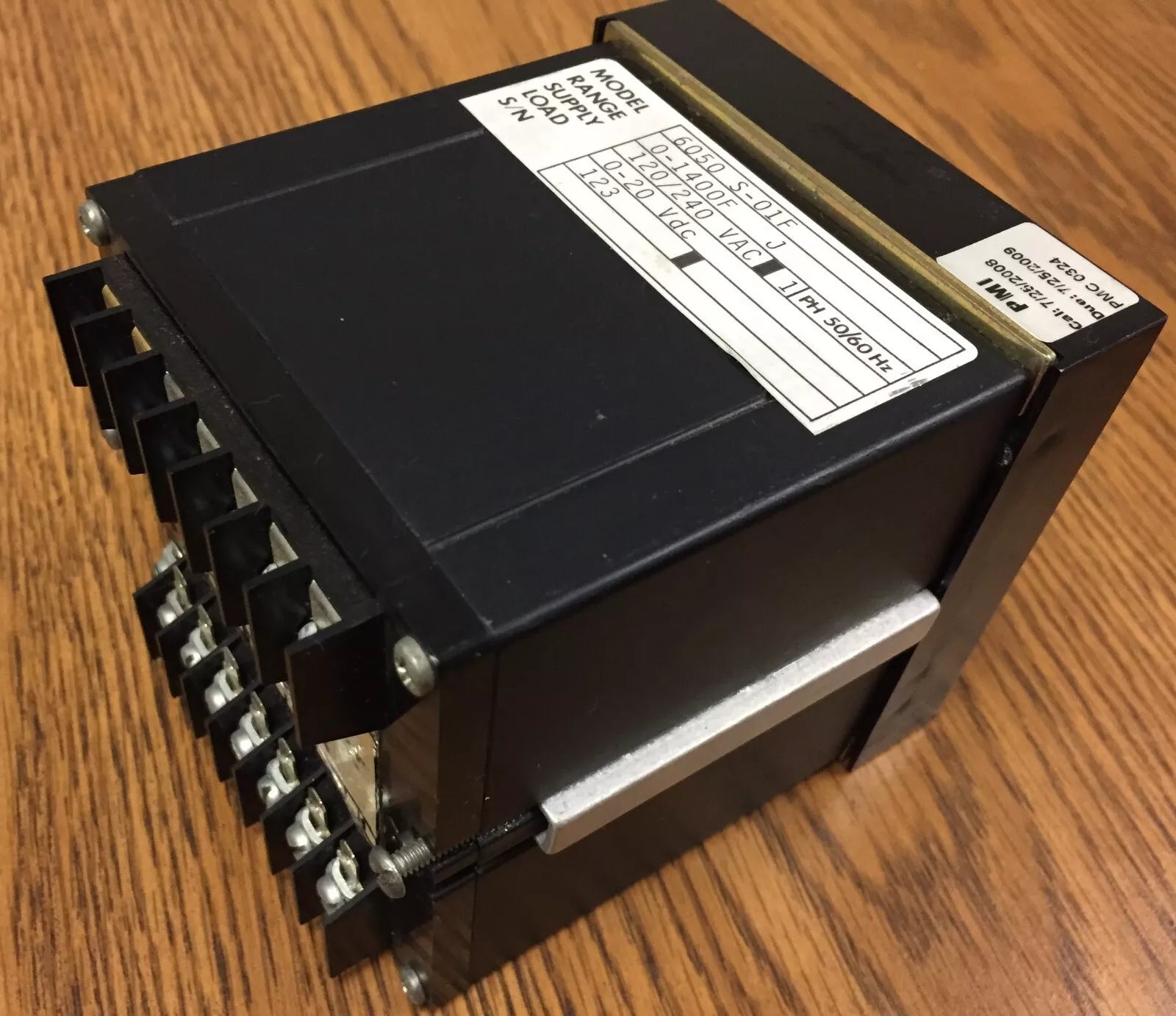 Noral 6050-S-01F Temperature Controllers for Precise Temperature Regulation