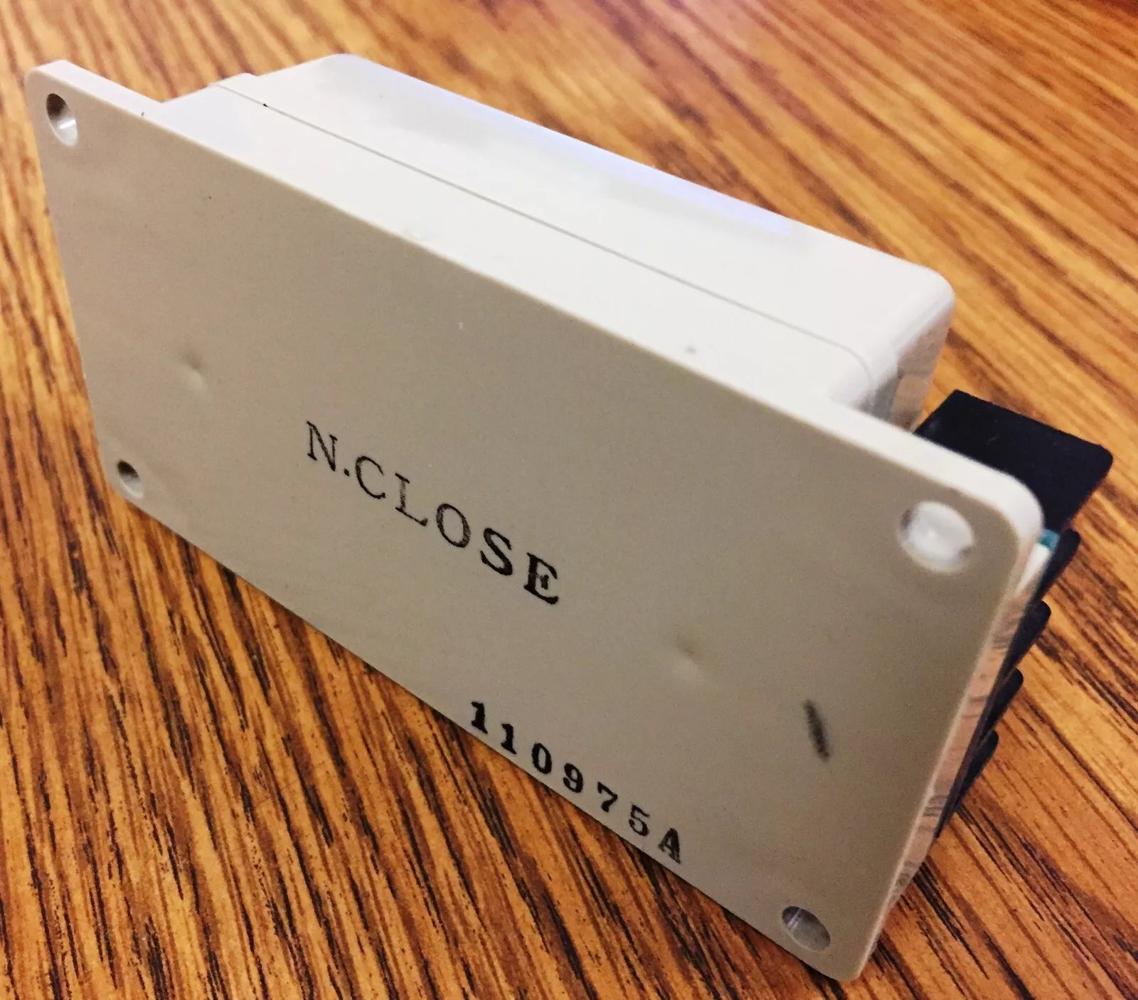 Toyoko Kagaku RS-1000C 24VDC Leak Sensor Unit