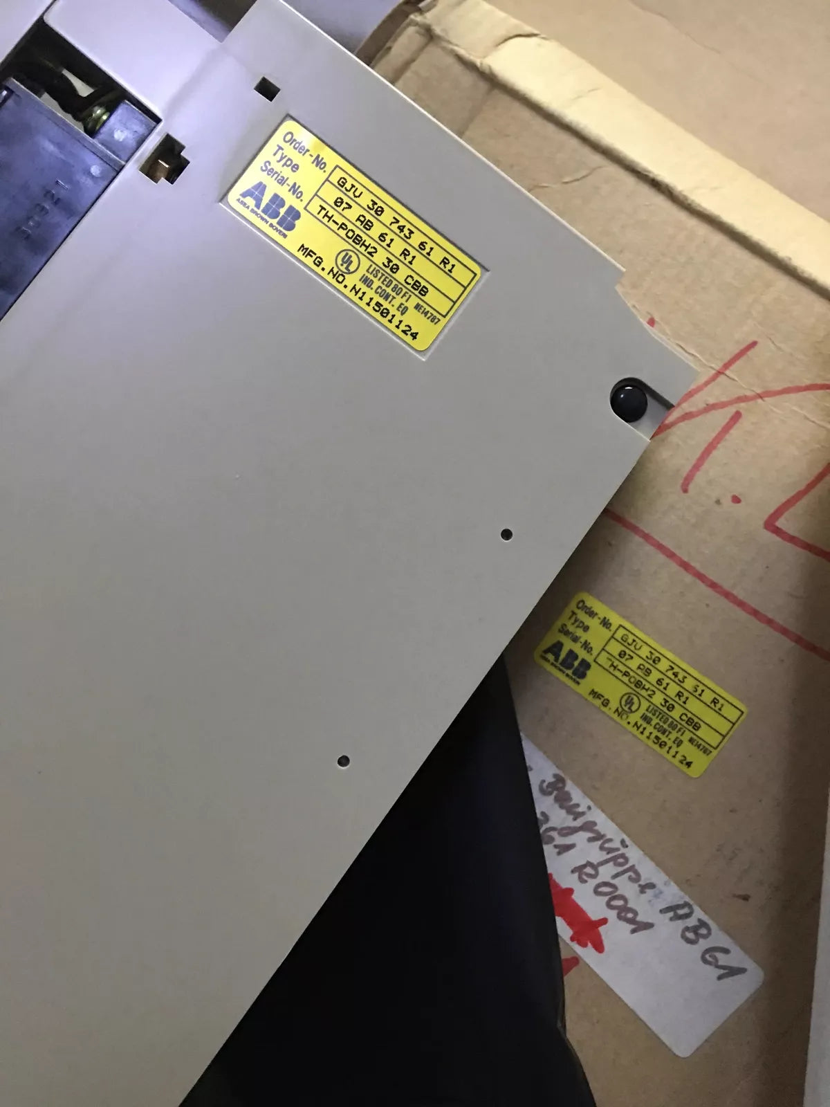 ABB Procontic 07AB61 R1/GJV 30 743 61 R1 Output Module