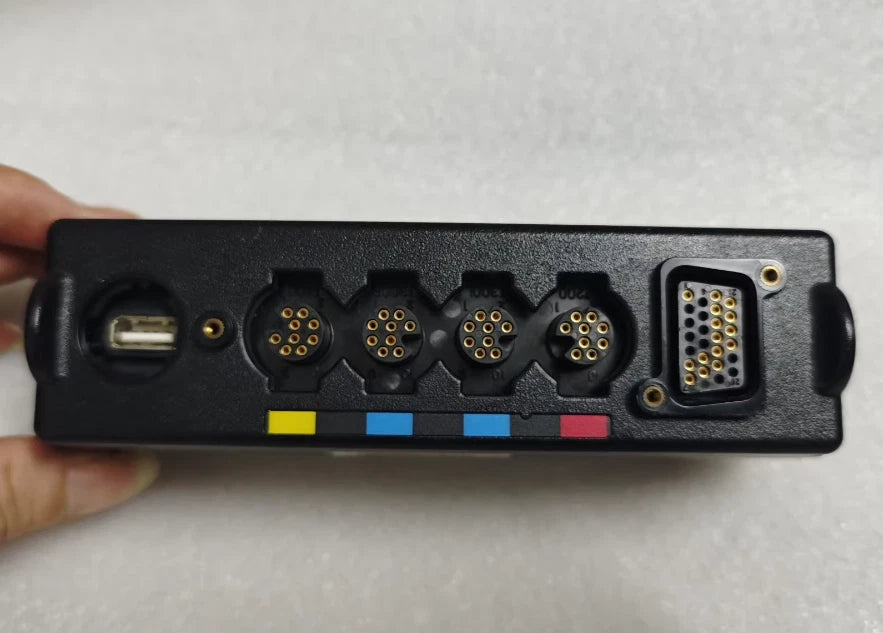 MOTOROLA walkie-talkie vehicle-mounte d station XTL 5000 detachable head O5