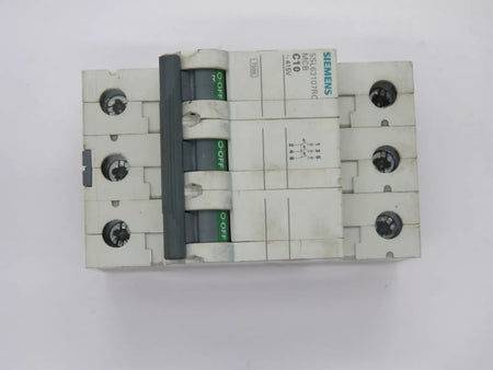 SIEMENS 5SL63107RC MCB Circuit Breaker 3A 3 Pole 7.5 kA, C-Curve