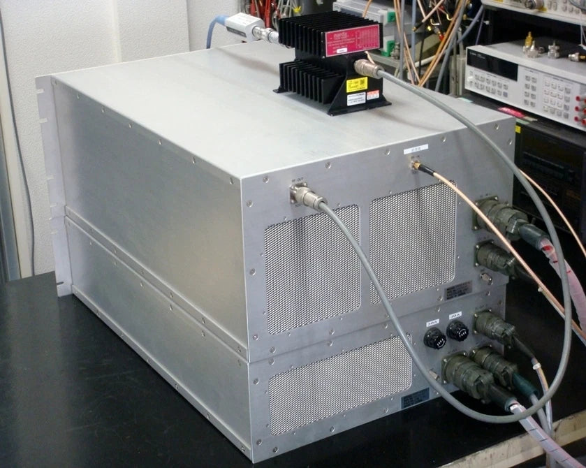 R&K A0825-4747-R 800-2500MHz 50W 50dB Wideband RF Amplifier