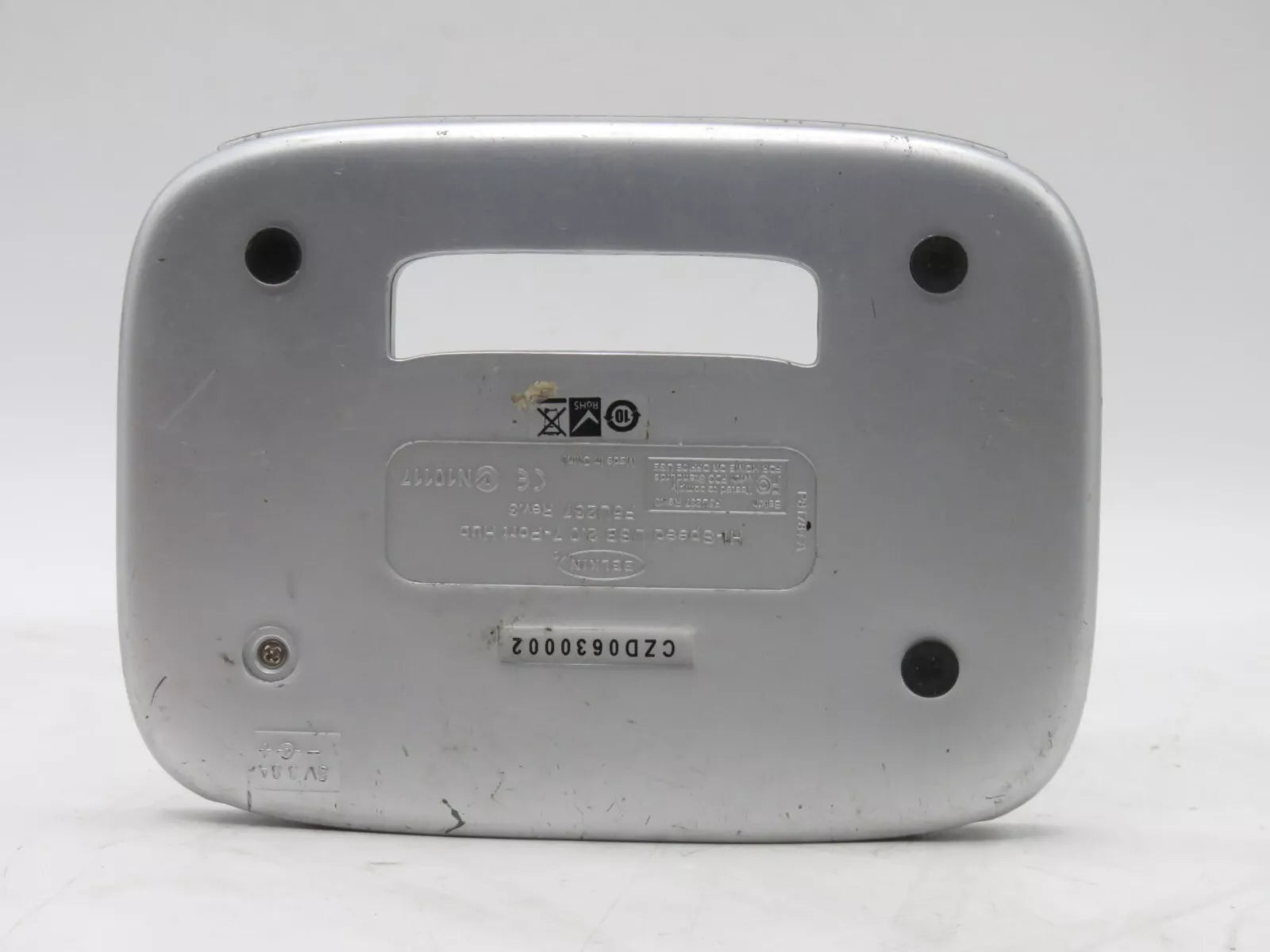 Belkin F5U237-APL-S 7-Port USB 2.0 Hub with MultiTRAK Technology