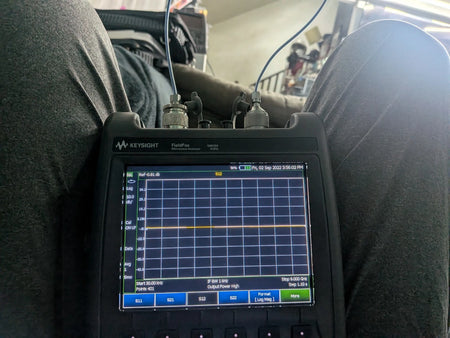 Keysight Agilent VNA Vector Network Spectrum Analyzer Fieldfox N9915A Cald 9 Ghz