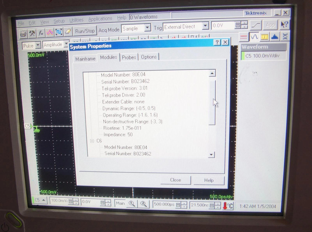 Tektronix DSA8200 Digital Serial Analyzer Sampling Oscilloscope DSA