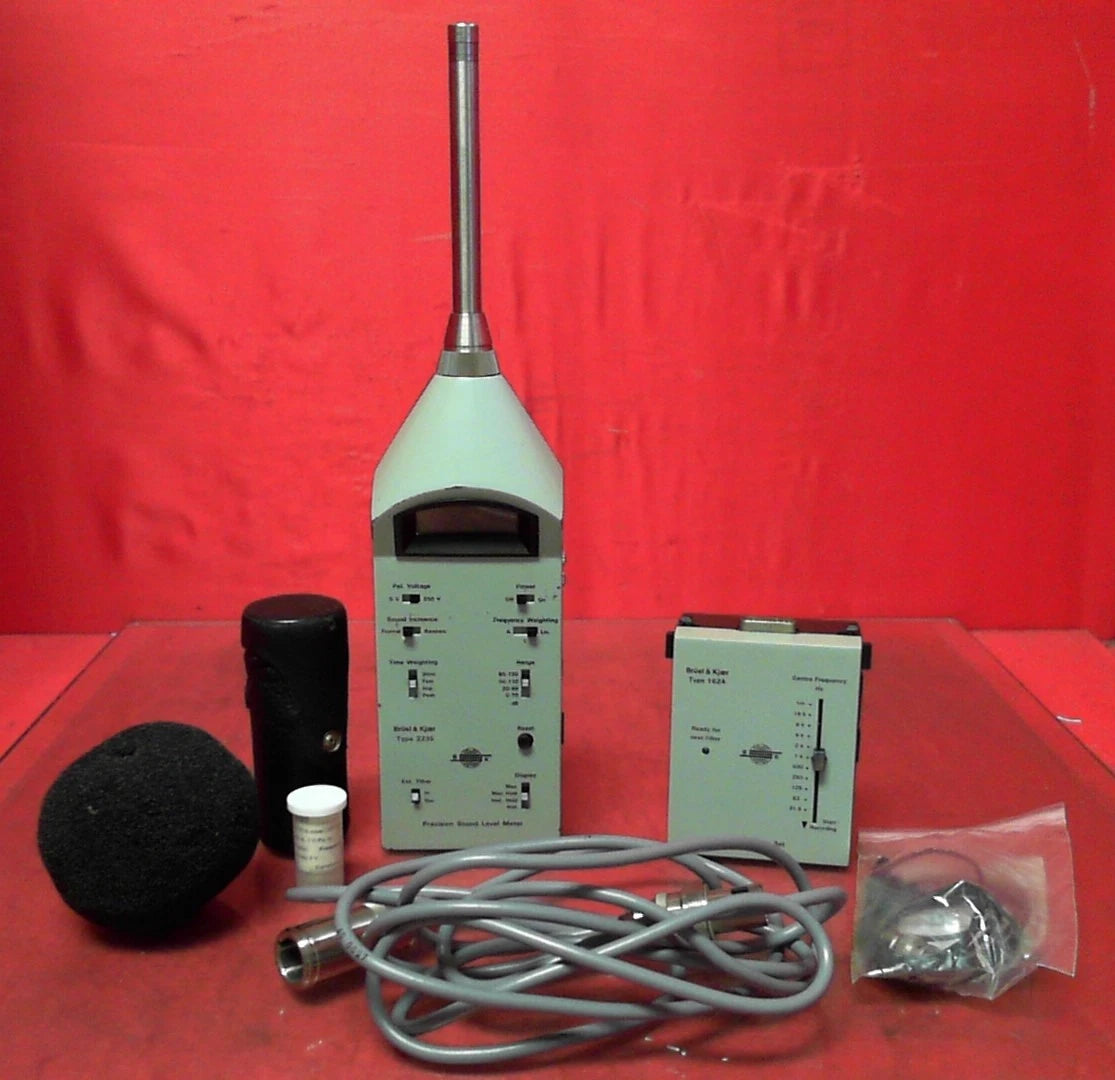 Bruel & Kjaer 2235 1244369 Sound Level Meter Kit