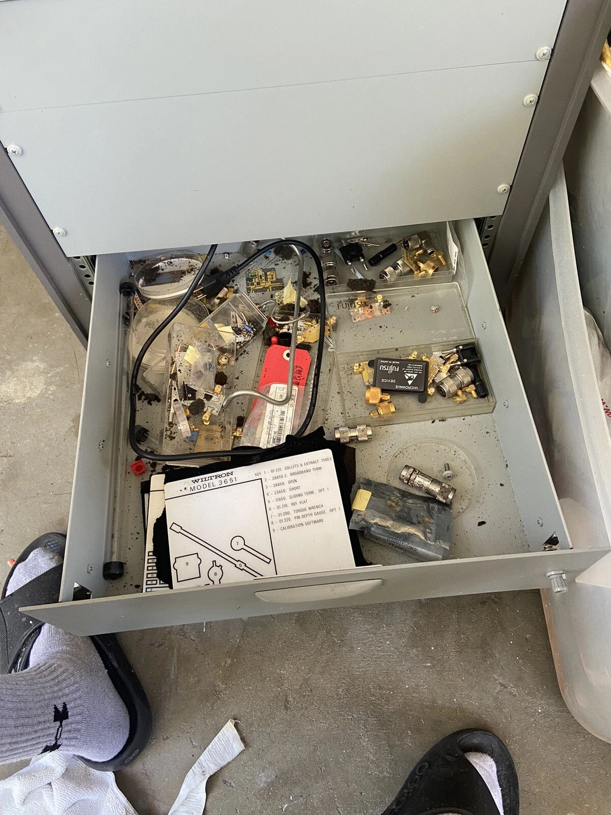 Wiltron  Anritsu 360 10 Mhz-40 Ghz Vna  System: Source,active Test Set, Vna Head