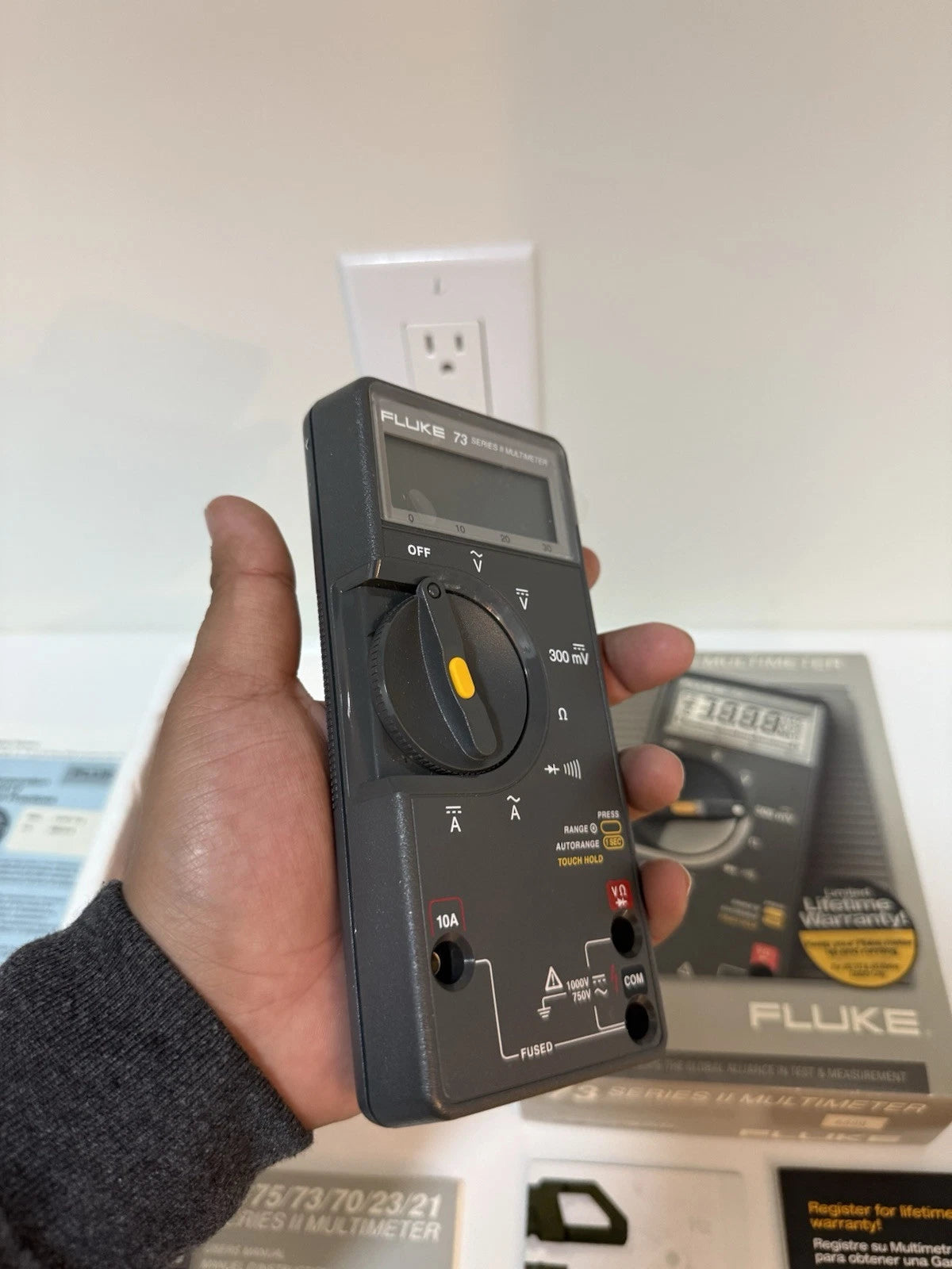 FLUKE 73 Series II Multimeter in New Factory Box - Tested & Fast Shipping