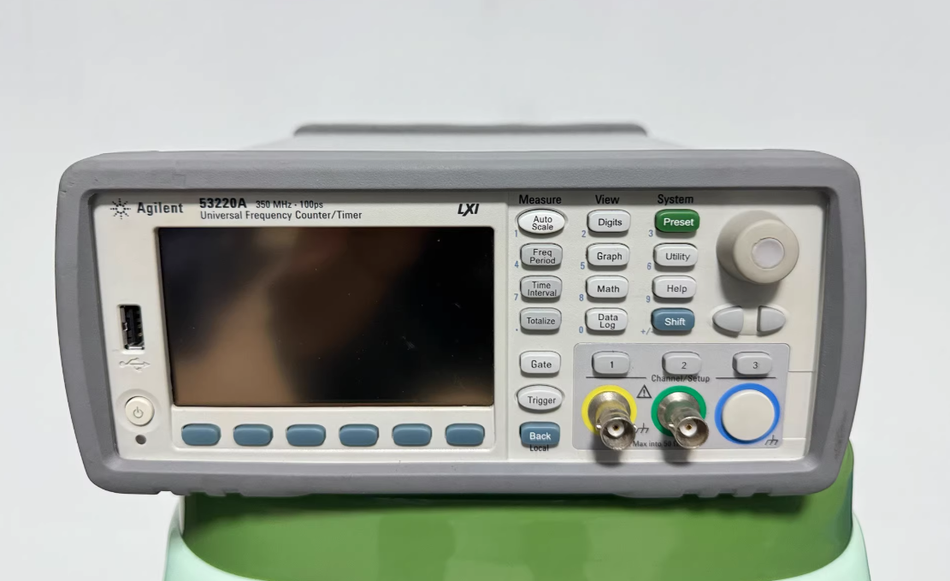 Keysight 53220A Frequency Meter