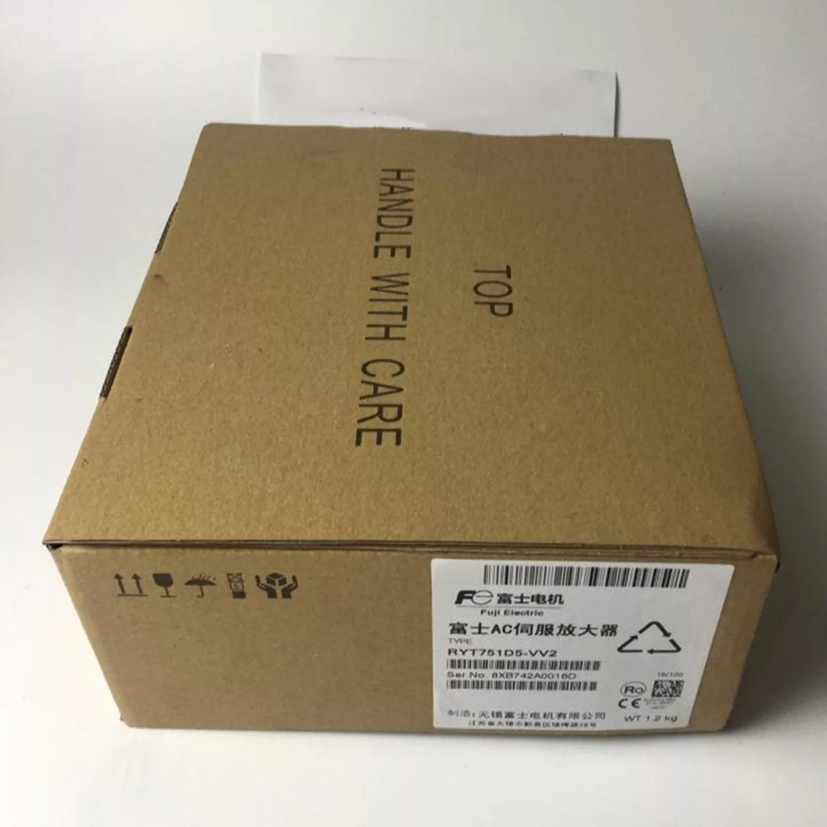 One New FUJI RYT751D5-VV2 Servo Drive RYT751D5VV2 In Box Expedited Shipping