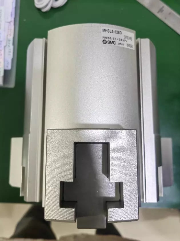 1PC F SMC MHSL3-125D new MHSL3125D/