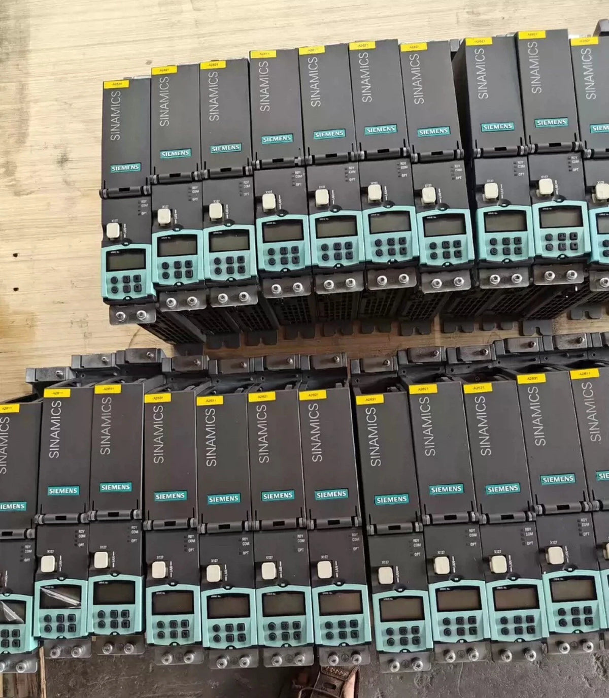 6SL3040-1MA00-0AA0: Siemens Sinamics G120 Power Module for Industrial Automation