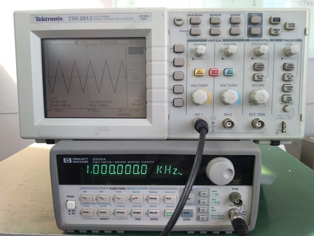 HP Agilent 33120A 15 MHz Function / Arbitrary Waveform Generator _3876 - XG eqpt