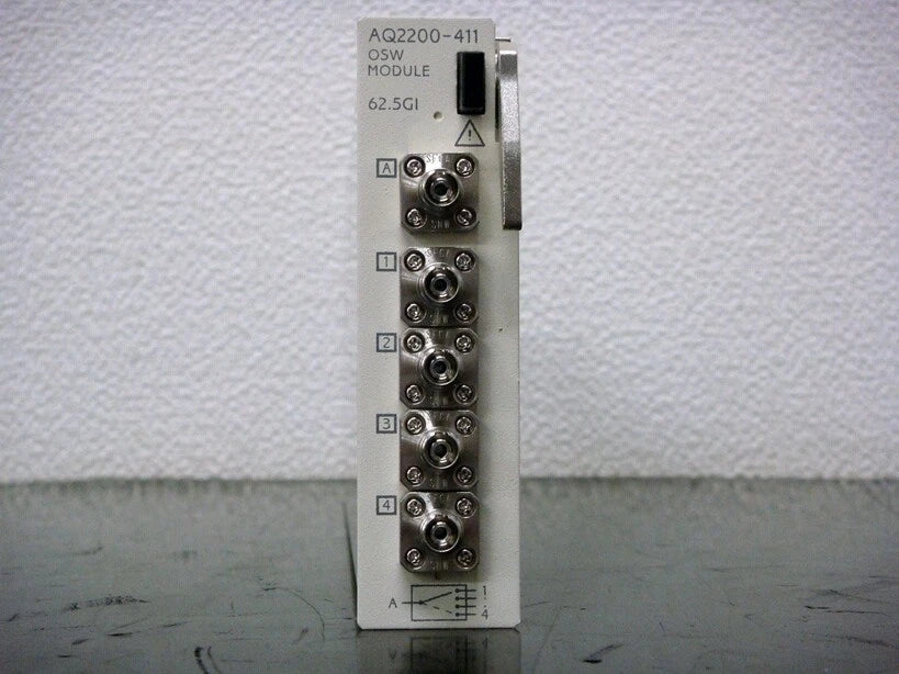 YOKOGAWA AQ2200-411 1X4 850/1310nm Optical Switch OSW Module multi mode switch