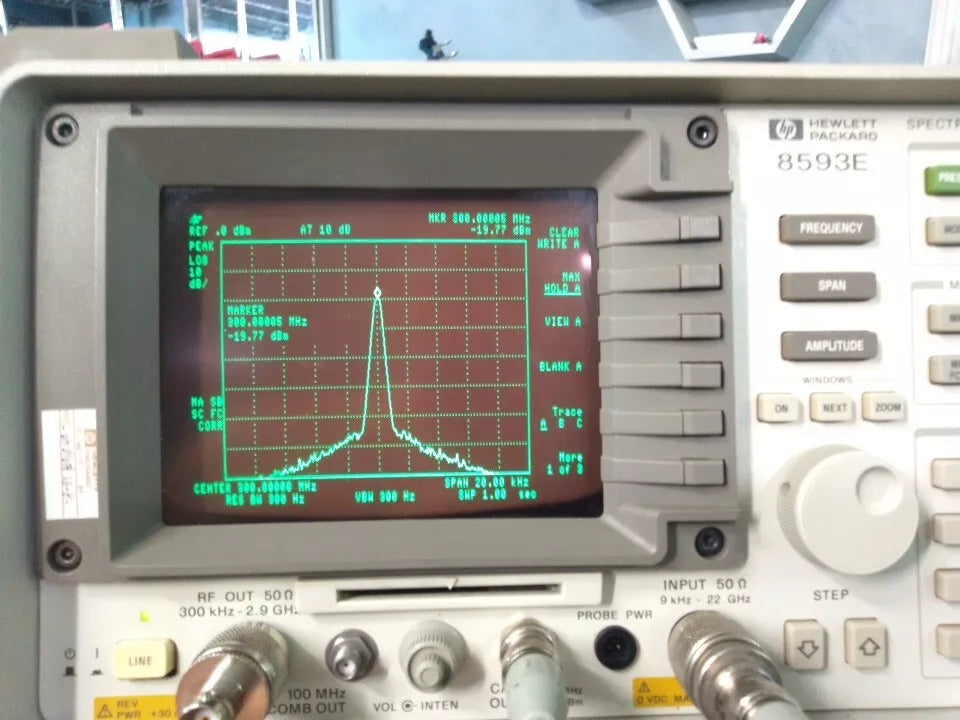 HP 8593E Spectrum Analyzer 9 kHz-26.5 GHz Calibrated Tracking Generator