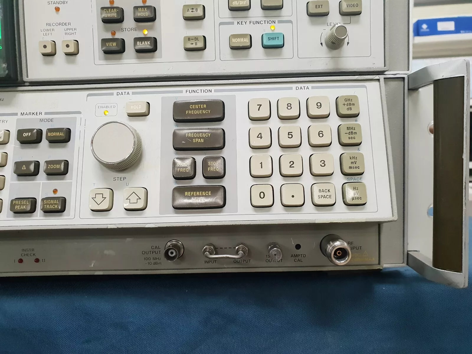 HP/Agilent 8566B Spectrum Analyzer 100Hz-22GHz with Cable AS IS Selling