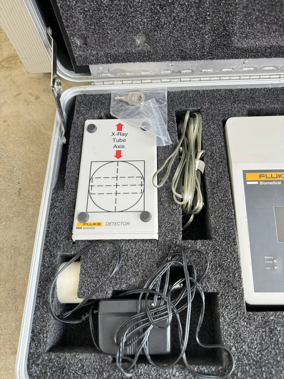 Fluke Biomedical 8000 Victoreen Nero Max X-Ray with Case