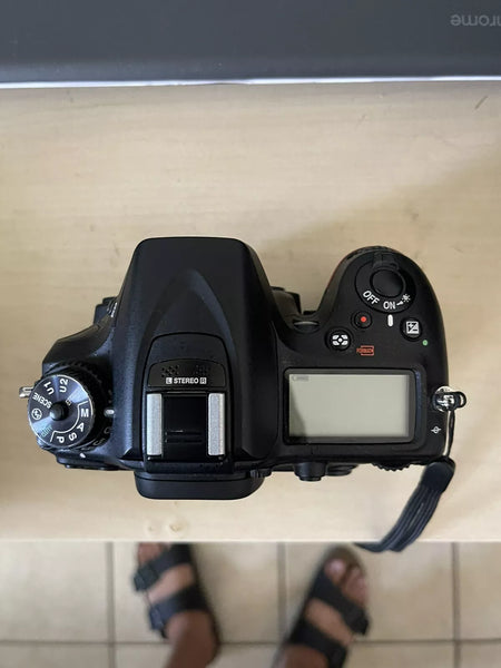 Nikon D7100 24.1 MP Digital SLR Camera Pre-owned