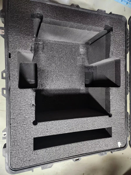 Durable Hard Carrying Case for Secure Transportation of Sensitive Equipment
