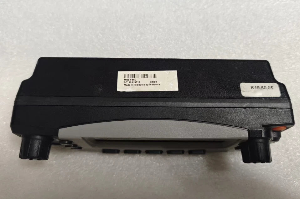 MOTOROLA walkie-talkie vehicle-mounte d station XTL 5000 detachable head O5