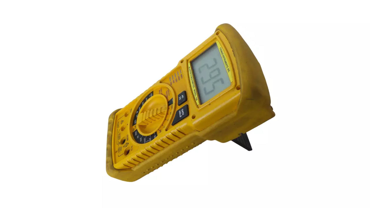 Thomas 109 Instruments Blaster's Multimeter with Advanced Measurement Capabilities