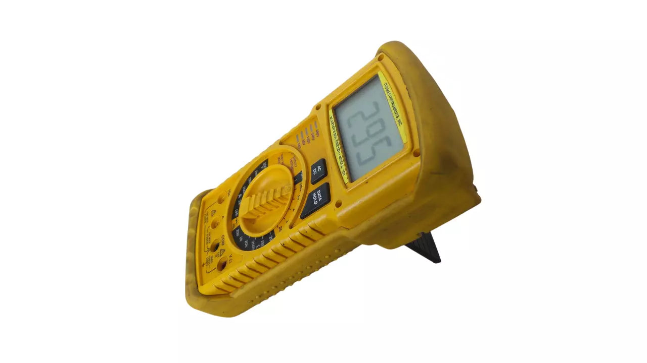 Thomas 109 Instruments Blaster's Multimeter with Advanced Measurement Capabilities
