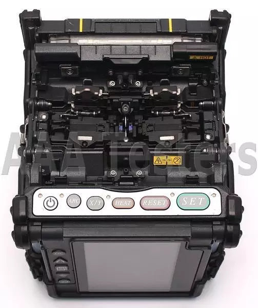 Fujikura 70S SM MM Core Alignment Fiber Fusion Splicer w/ CT-30 Cleaver FSM-70S - XG eqpt