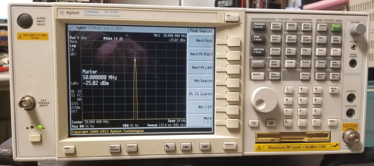 44 GHz Spectrum Analyzer by Agilent