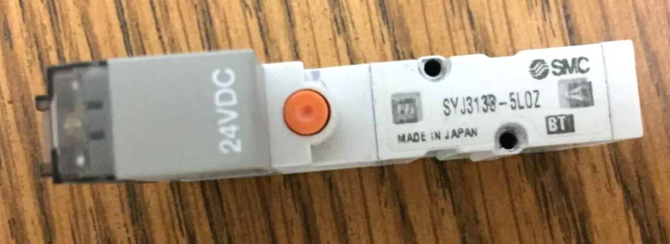 SMC SYJ3133-5LOZ Solenoid Valve - 5 Port, 3 Position, Single Solenoid