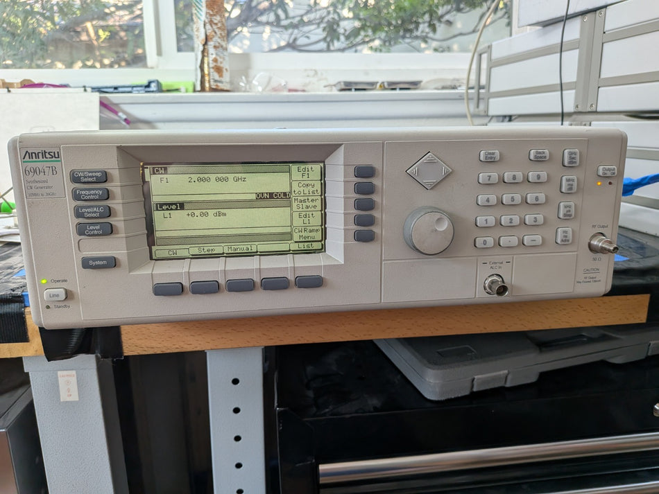 Anritsu 69047B Signal Generator 10Mhz-20/40 GHz Custom! Low Phase Noise!