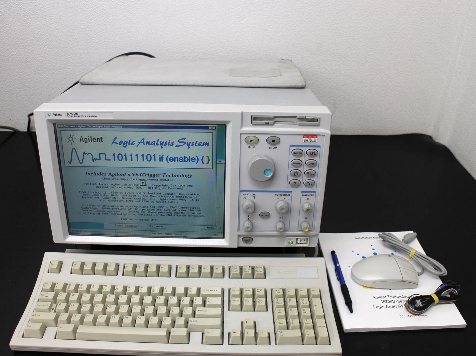 Agilent 16702B /003 Logic Analyzer Main Frame