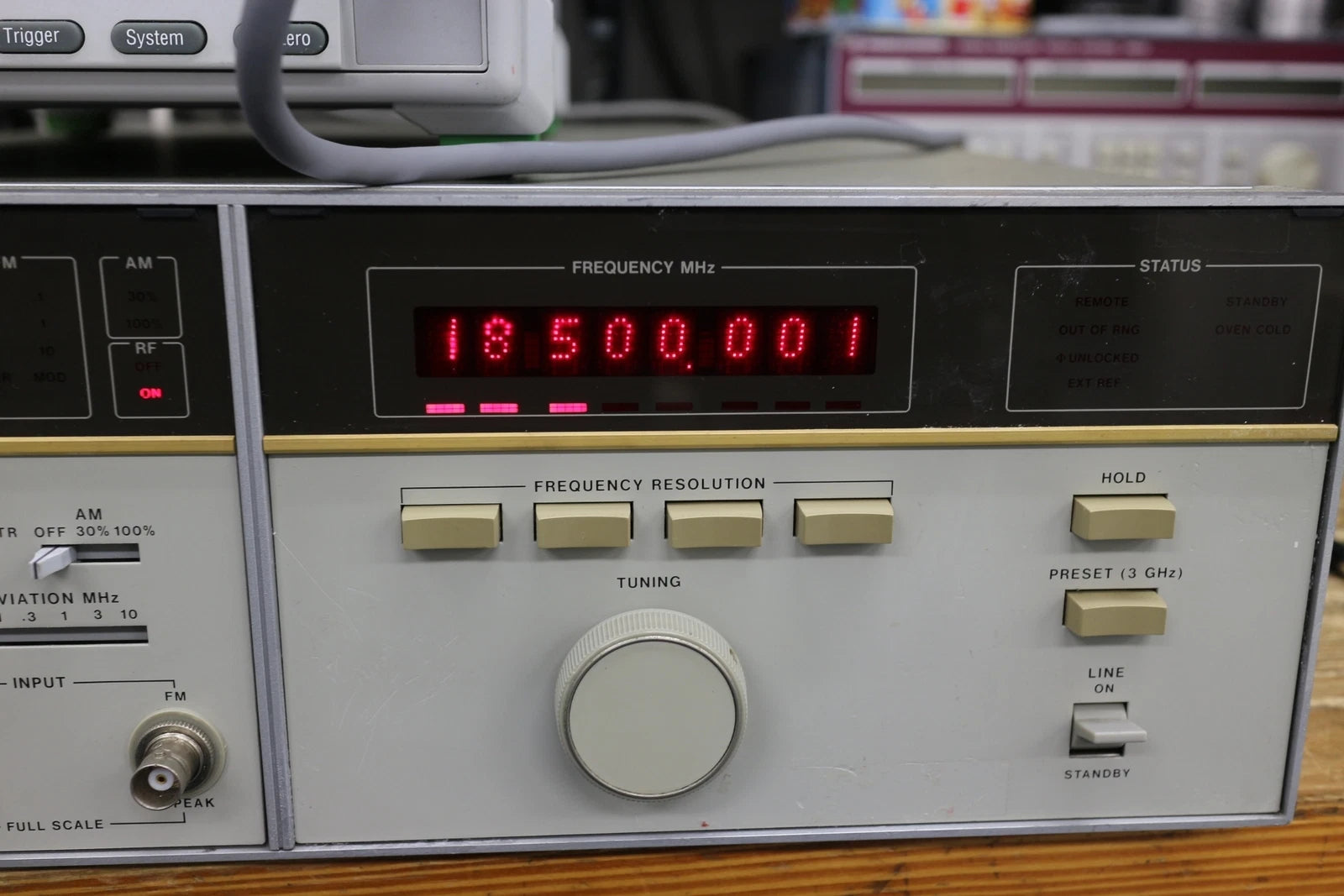 HP 8672A /004/006 18GHz Synthesized Signal Generator