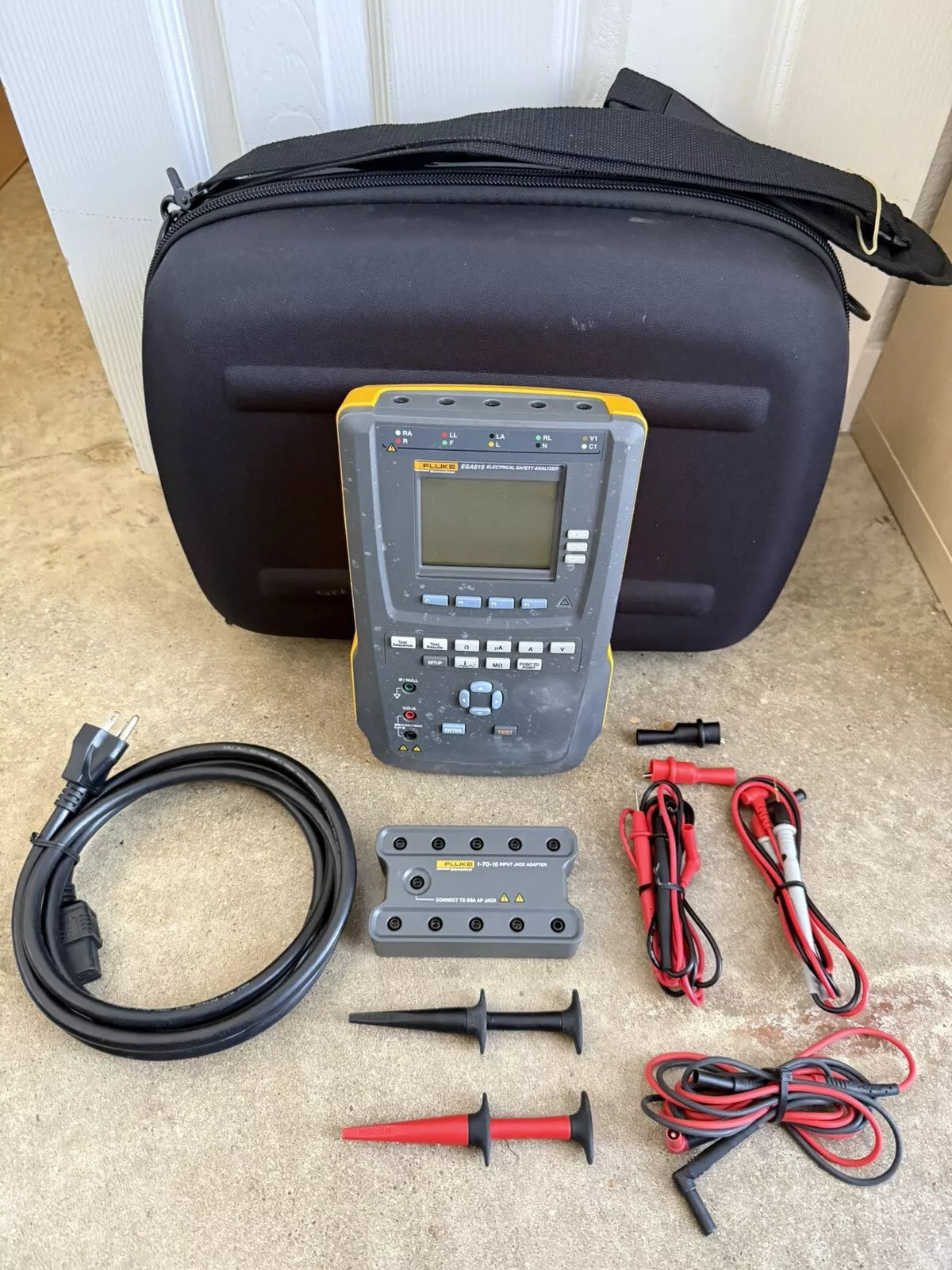 FLUKE ESA615 EU 230V Electrical Safety Analyzer (Tested)