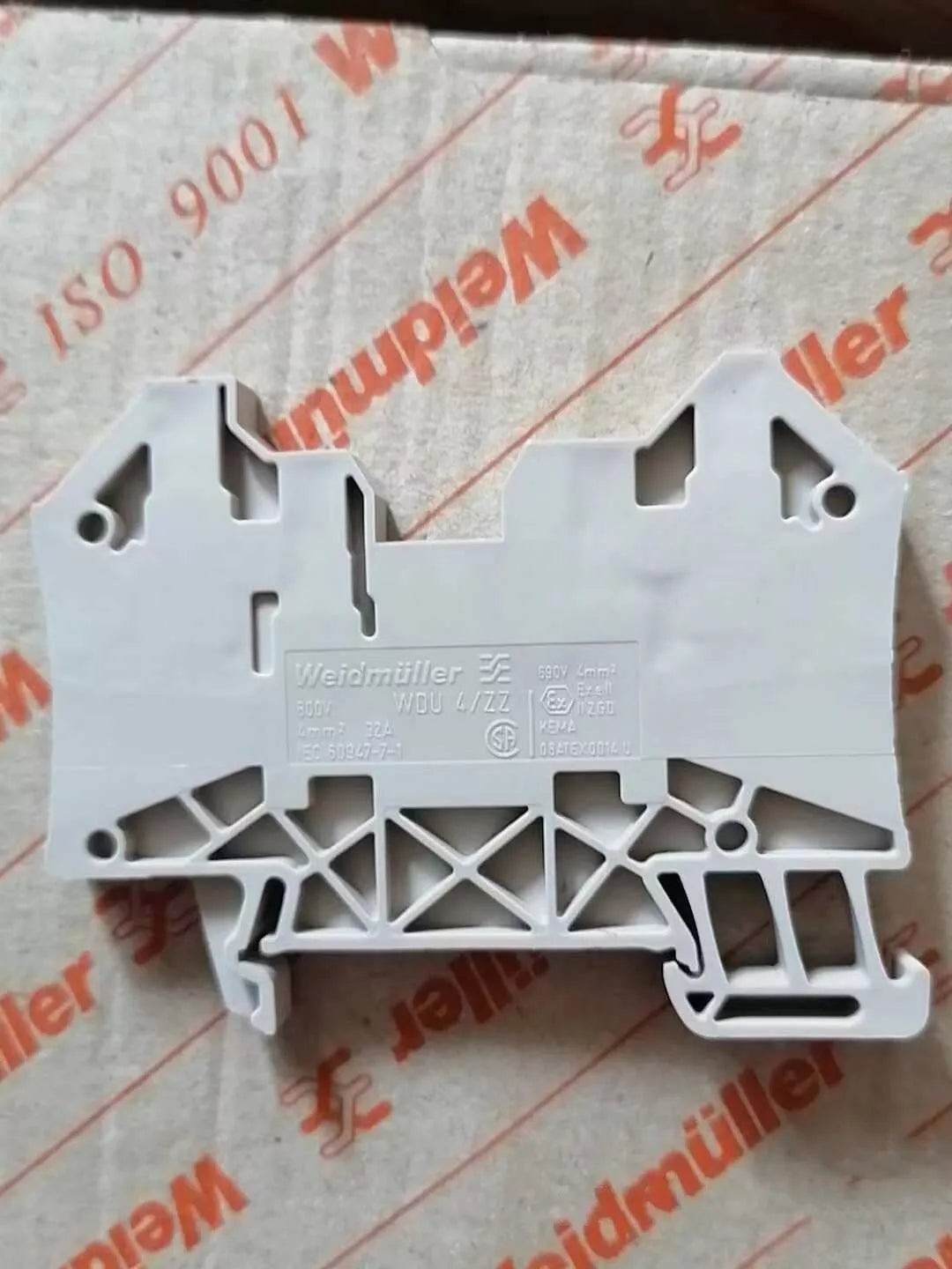 200PCS NEW Weidmuller WDU4/ZZ 1905060000 Terminal Block
