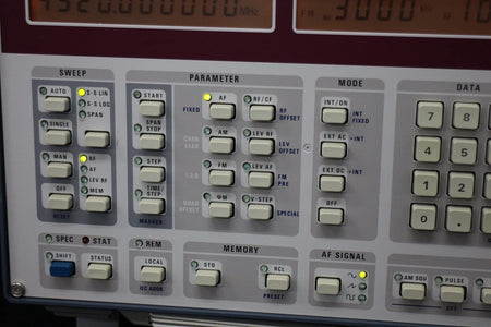 Rohde&Schwarz SMHU /B5 100K-4.2GHz Signal Generator