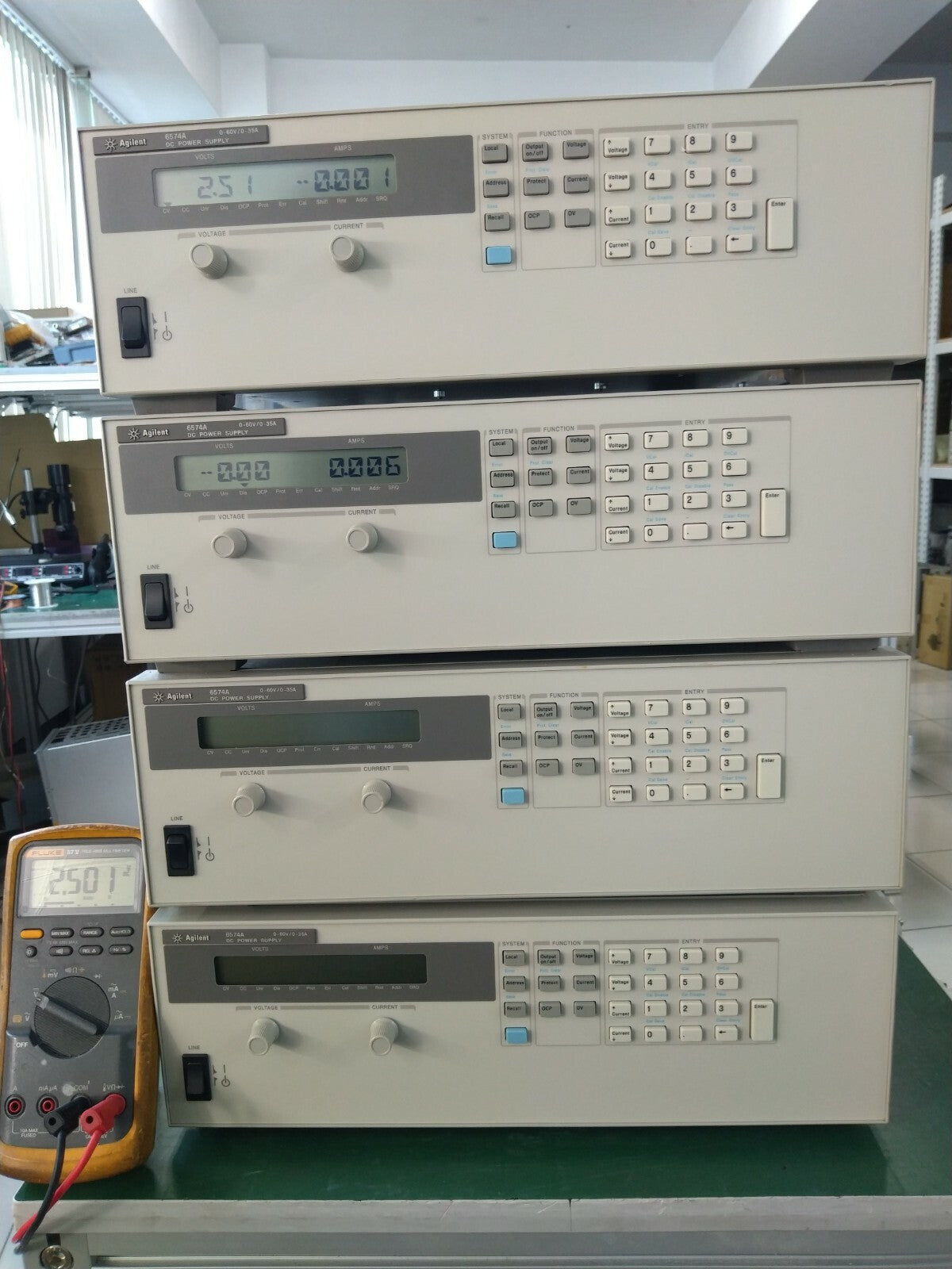 Agilent 6574A 0-60V/0- 35 A DC Power Supply - XG eqpt