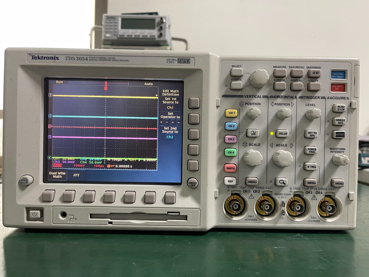 Tektronix TDS3054 Oscilloscope , 4CH , DPO , 5GSa/s , SPC Self-test PASSED_ 4296 - XG eqpt