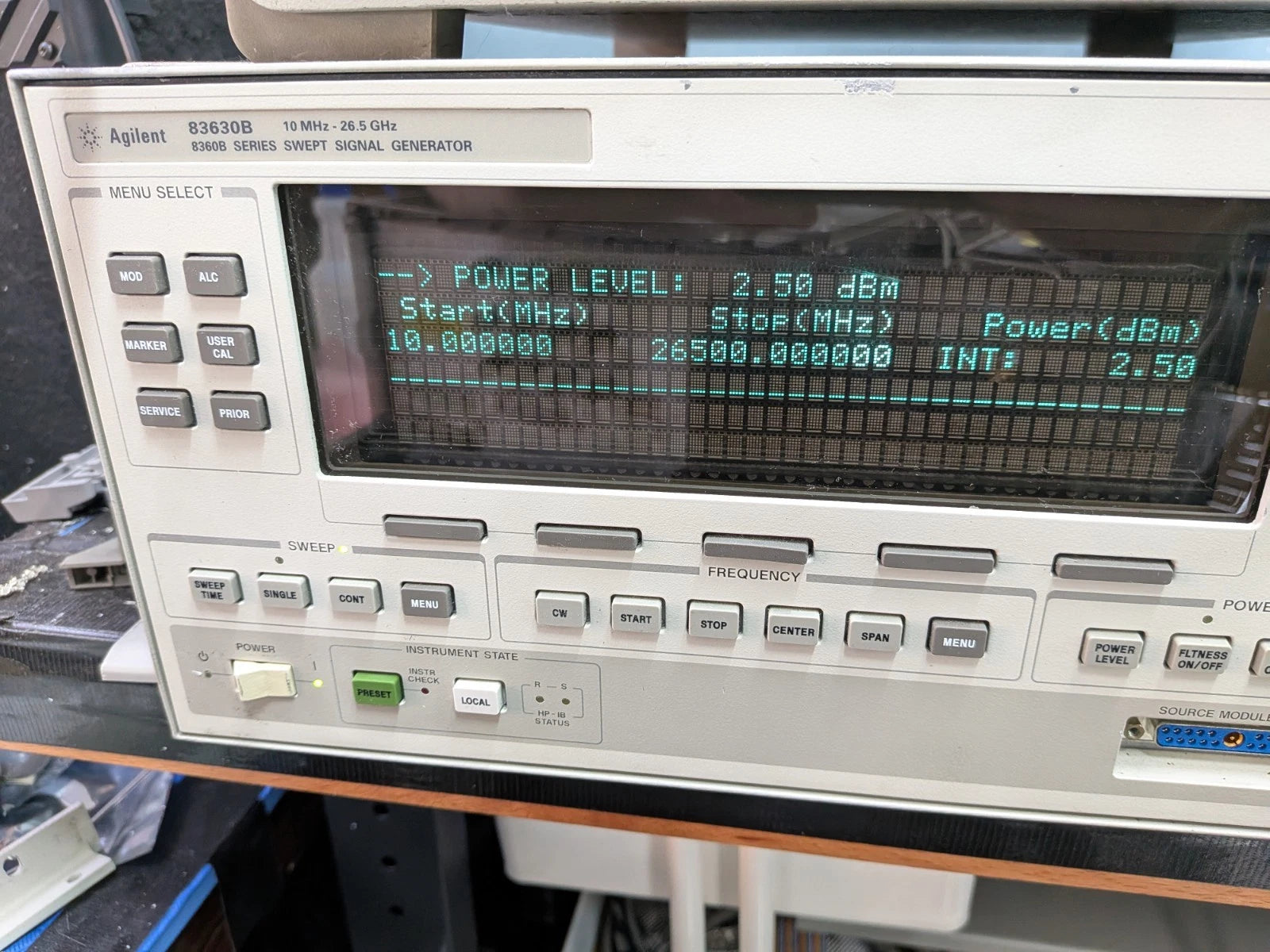 🔥HP Agilent 83630a 83620a 10mhz-24.5 Ghz Signal Generator Cal’d Opt 1,6,8