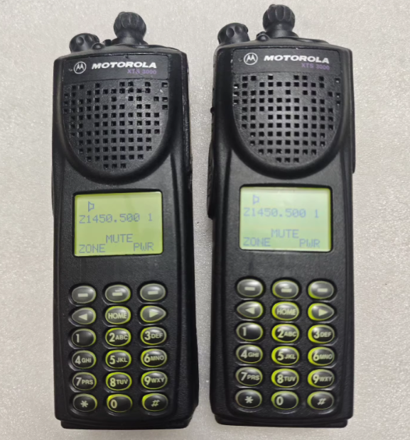 Motorola XTS3000 III UHF Digital Portable Radio