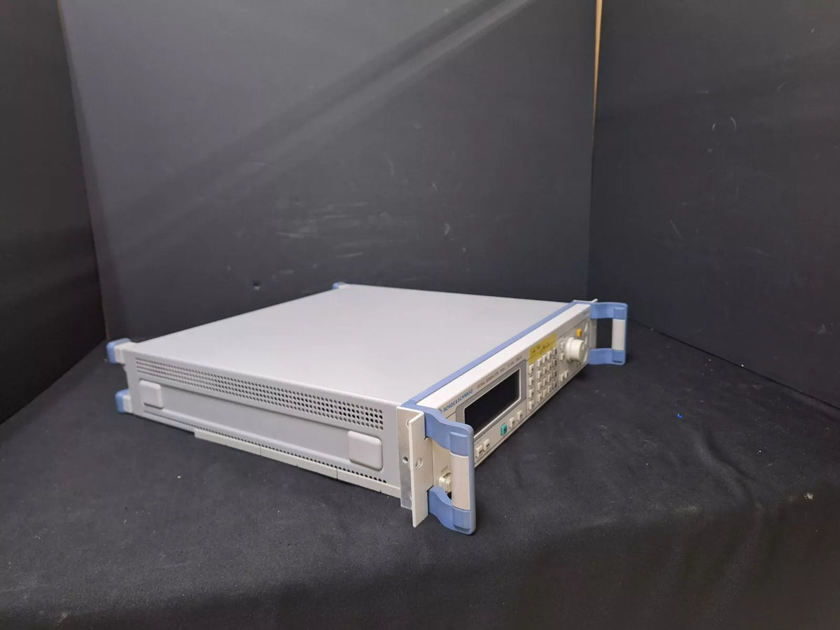 R&S SML03 Signal Generator 9kHz to 3.3GHz with Opt B1 B3 B19 As-is (1322)