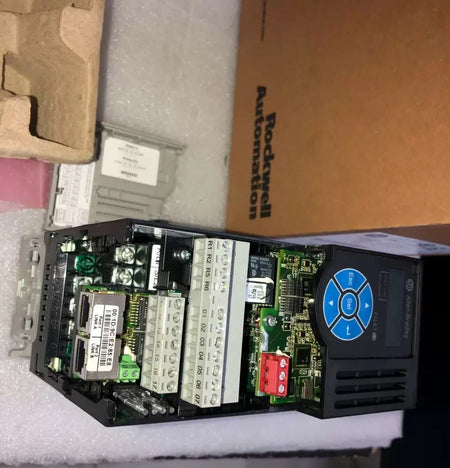 25C-A2P5N104/114 Digital Panel Meter with Voltage & Current Monitoring
